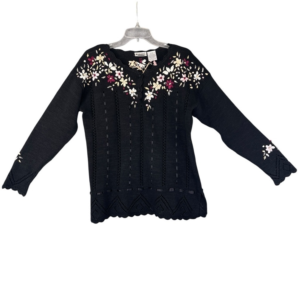 CAPACITY Vintage Cottagecore Flower Ribbon Embroidered Black Sweater Size Medium